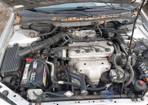 2001 Honda Accord 2.3 Ex from USA, damaged, VIN 1HGCG56671A137886